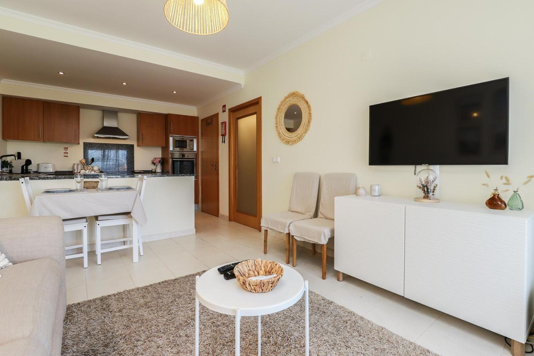 Charming Flat 10 Min Walk To Beach Apartment Albufeira Luaran gambar