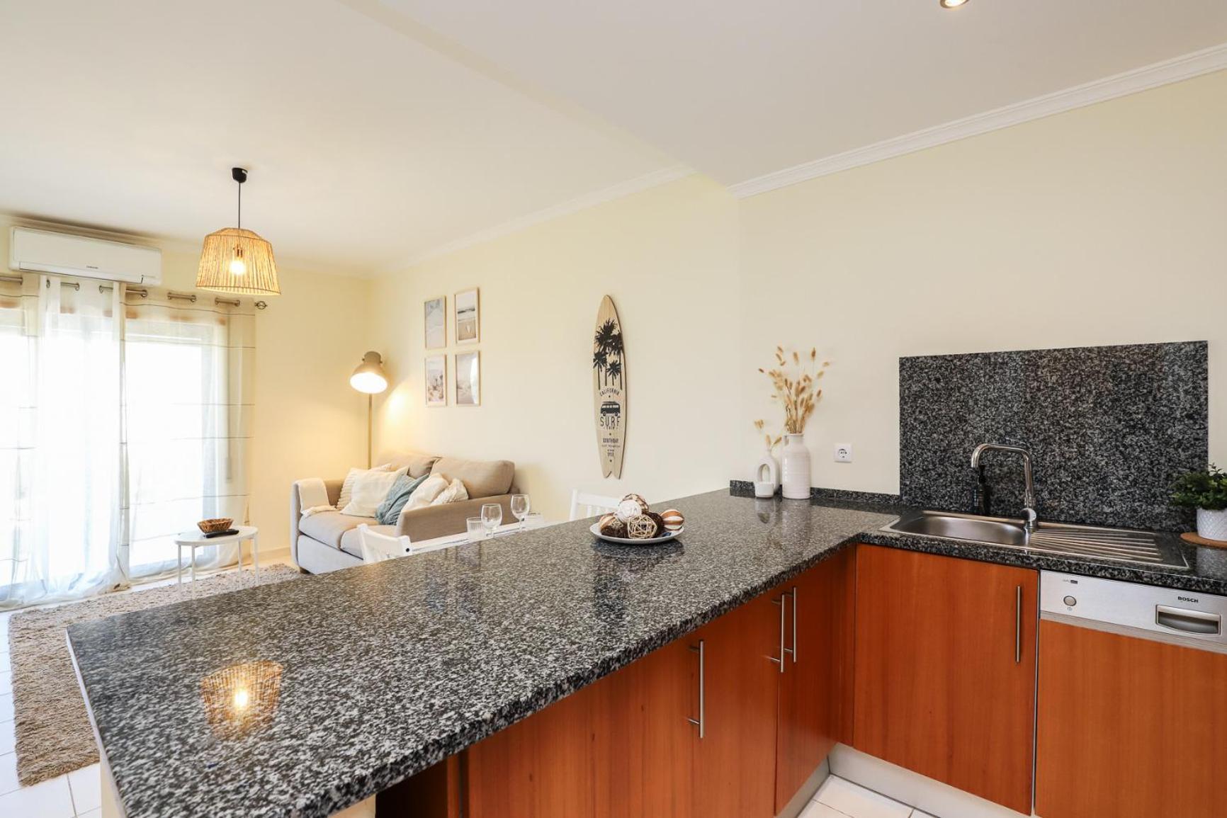 Charming Flat 10 Min Walk To Beach Apartment Albufeira Luaran gambar