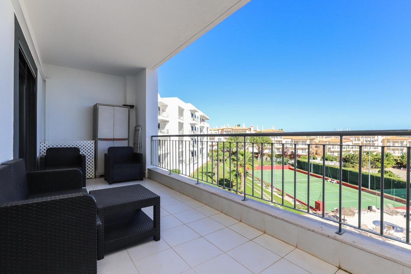 Charming Flat 10 Min Walk To Beach Apartment Albufeira Luaran gambar